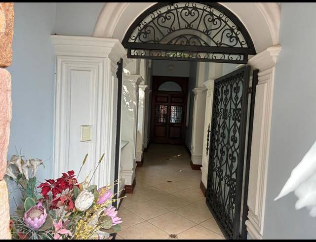 3 BEDROOM PROPERTY TO RENT IN WATERKLOOF RIDGE